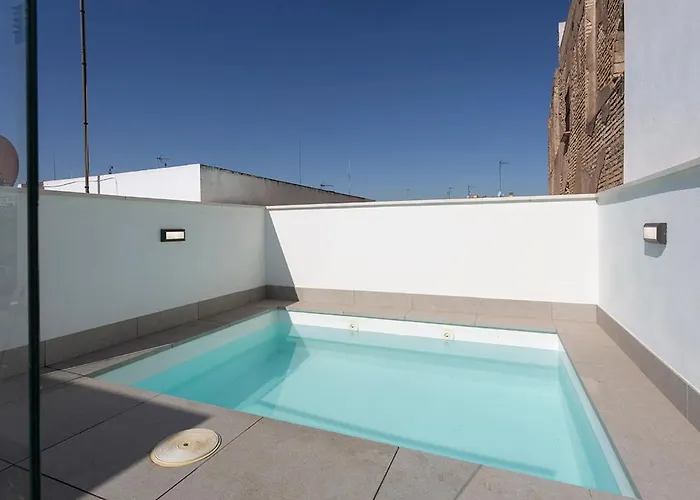Private & Pool Goyeneta Sevilla Urban Apartment